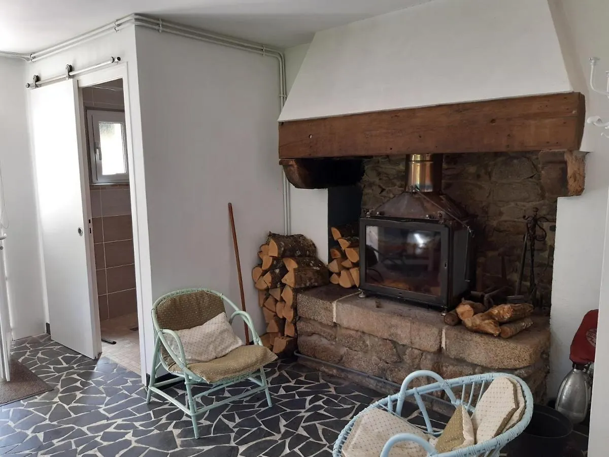 Appartement En Lisiere De Foret Avec Etang Scaer